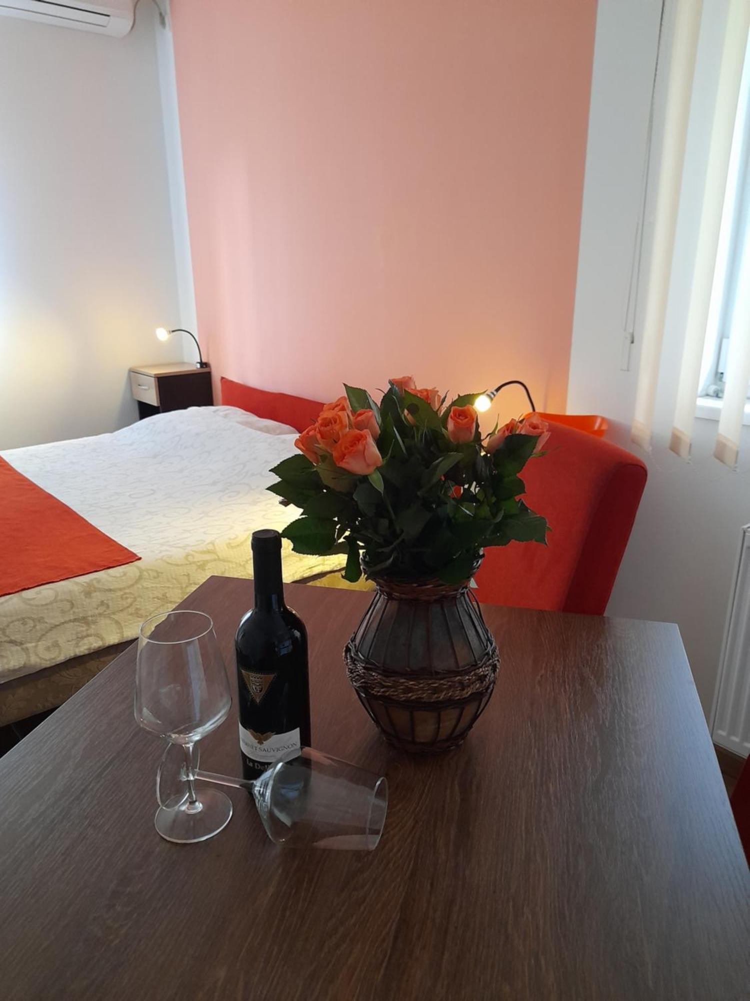 Kety Apartments Kragujevac Ngoại thất bức ảnh