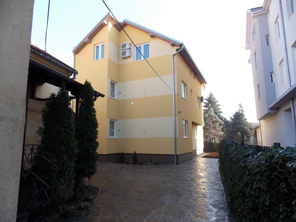 Kety Apartments Kragujevac Ngoại thất bức ảnh