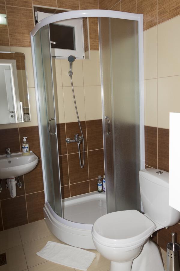 Kety Apartments Kragujevac Ngoại thất bức ảnh